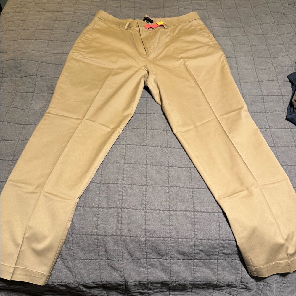Express Men’s Khaki Pants Size 38x32